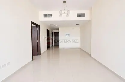شقة - غرفة نوم - 2 حمامات للايجار في الازا 11 - مجمع دبي ريزيدنس - دبي