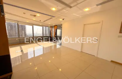 Office Space - Studio - 1 Bathroom for rent in Gold Tower (Au Tower) - JLT Cluster I - Jumeirah Lake Towers - Dubai