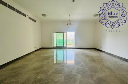 Apartment - 2 Bedrooms - 5 Bathrooms for rent in Gulf Residence Tower A - Oud Metha - Bur Dubai - Dubai Apartment - 2 Bedrooms - 5 Bathrooms for rent in Gulf Residence Tower A - Oud Metha - Bur Dubai - Dubai