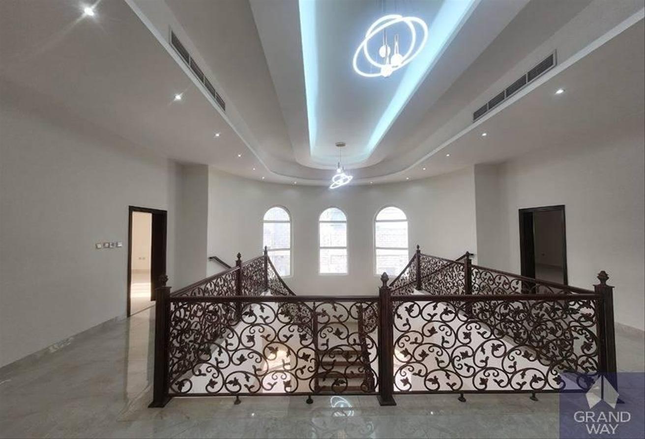 Luxury 5BRVilla I Family Friendly I Al Mizhar 3 photo 12