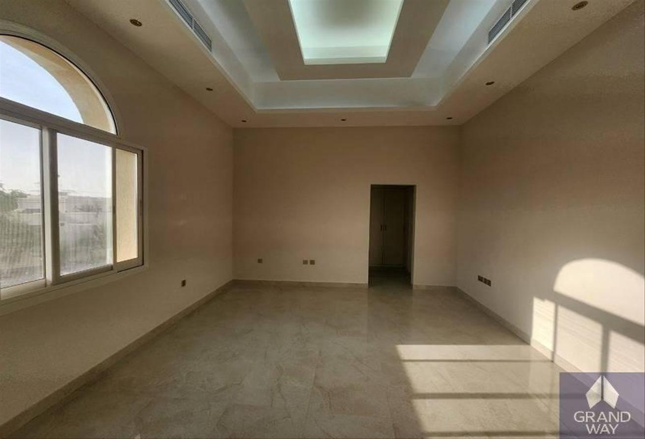 Luxury 5BRVilla I Family Friendly I Al Mizhar 3 photo 21