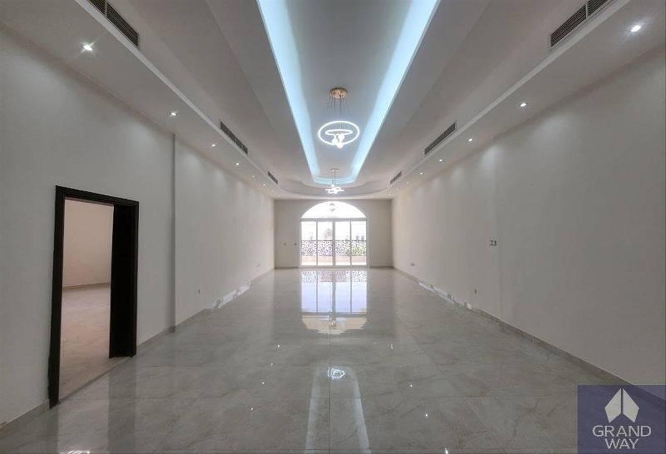 Luxury 5BRVilla I Family Friendly I Al Mizhar 3 photo 6