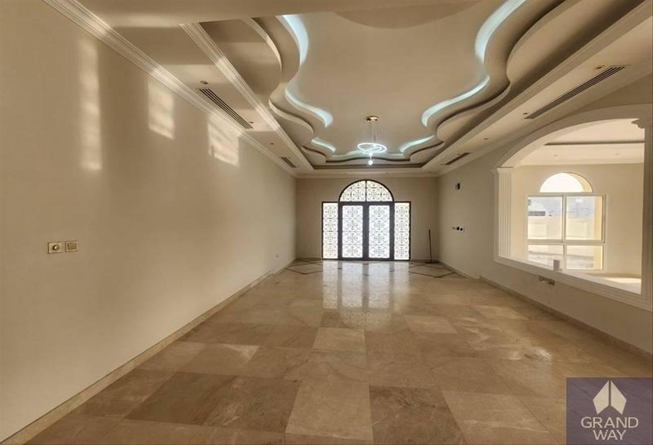 Luxury 5BRVilla I Family Friendly I Al Mizhar 3 photo 4