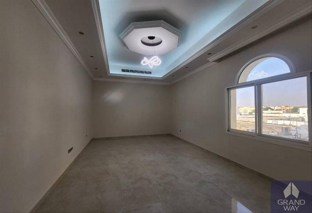Luxury 5BRVilla I Family Friendly I Al Mizhar 3 photo 5