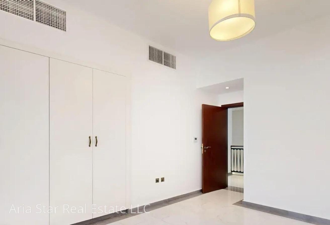 Private Garden+Pool | 4BR+Maid+Store | Vacant photo 18