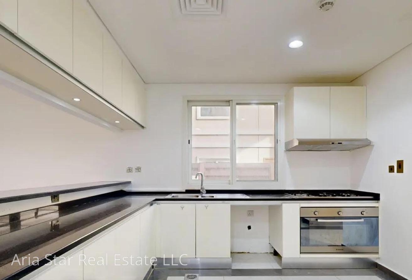 Private Garden+Pool | 4BR+Maid+Store | Vacant photo 17