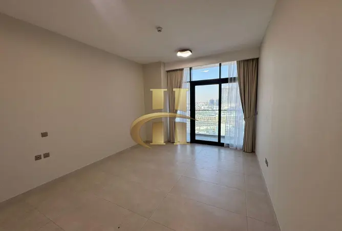 98240959 - Property Image 3