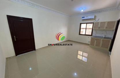 Apartment - Studio - 1 Bathroom for rent in Hadbat Al Zafranah - Muroor Area - Abu Dhabi