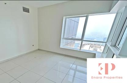 Apartment - 3 Bedrooms - 4 Bathrooms for sale in Marina Pinnacle - Dubai Marina - Dubai