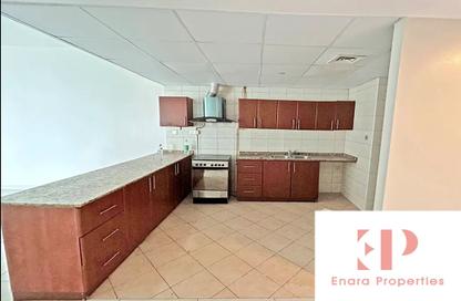 Apartment - 3 Bedrooms - 4 Bathrooms for sale in Marina Pinnacle - Dubai Marina - Dubai