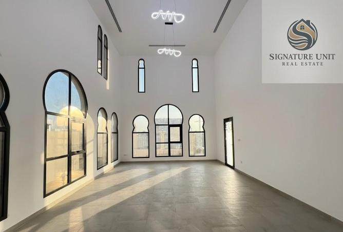 78182367 - Property Image 3