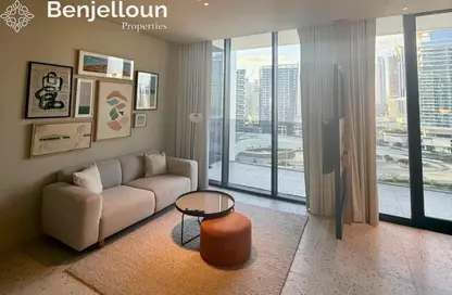 شقة - 1 حمام للايجار في رأسًا على عقب - الخليج التجاري - دبي