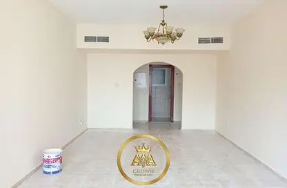 شقة - 2 غرف نوم - 3 حمامات للايجار في شارع التعاون الجديد - التعاون - الشارقة