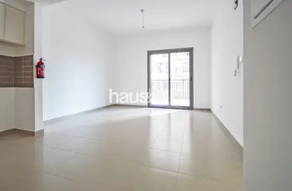 Apartment - 1 Bedroom - 2 Bathrooms for sale in Hayat Boulevard 2A - Hayat Boulevard 2 - Hayat Boulevard - Town Square - Dubai
