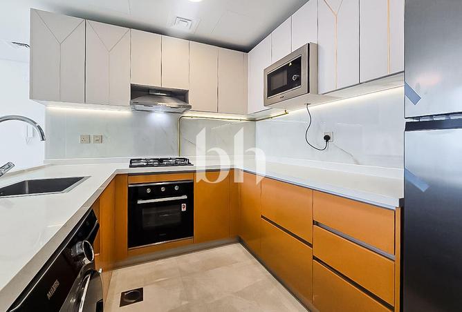 114163955 - Property Image 2