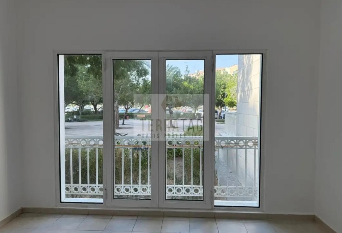 GARDEN VIEW STUIO | BALCONY AND 08 WARDROBES photo 2