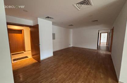 Apartment - 3 - 2 for rent in Al Ghaf 2 - Al Ghaf - Greens - Dubai
