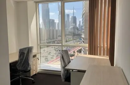 مكتب - غرفة نوم - 1 حمام للايجار في أسبن - شارع الشيخ زايد - دبي