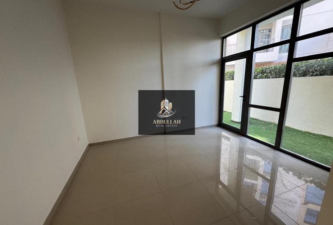 73842149 - Property Image 3