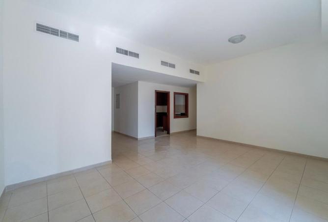100386711 - Property Image 3