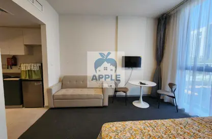 شقة - 1 حمام للايجار في إيست فييليدج - الجادة - الشارقة