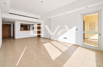 Apartment - 2 Bedrooms - 3 Bathrooms for rent in Marina Residences 4 - Marina Residences - Palm Jumeirah - Dubai