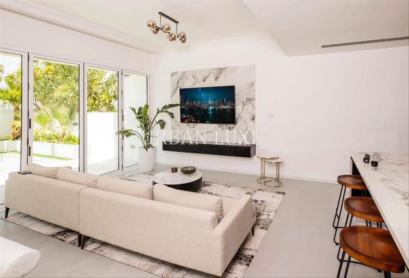 Furnished | Upgraded | Single Row photo 12