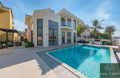 Villa - 4 - 5 for rent in Garden Homes Frond C - Garden Homes - Palm Jumeirah - Dubai