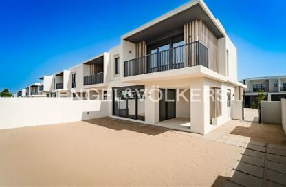 Townhouse - 4 - 5 for rent in Jebel Ali Village Townhouses - Jebel Ali Village - Jebel Ali - Dubai