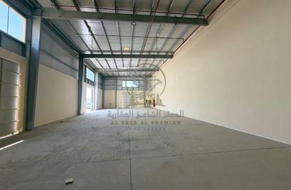 Warehouse - Studio - 1 for rent in Al Jlail - Al Sajaa - Sharjah