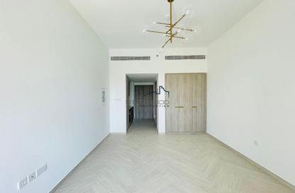 Apartment - Studio - 1 Bathroom for rent in Oxford 212 - District 10 - Jumeirah Village Circle - Dubai