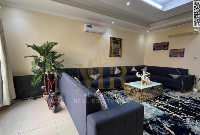 83212003 - Property Image 2