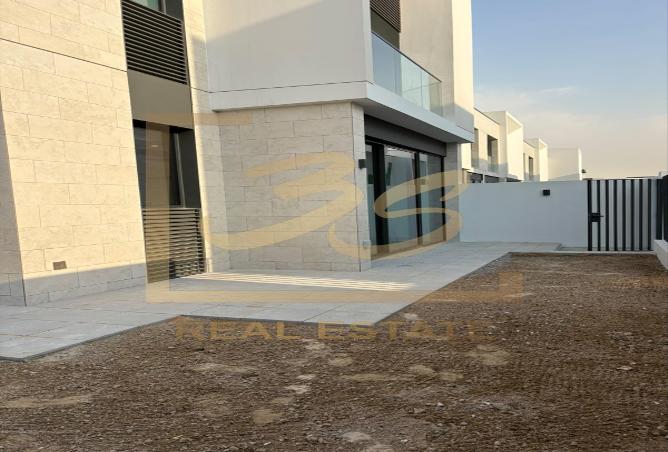 4-bed villa in May · Brand new — photo 2