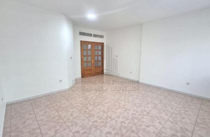 Apartment - 2 Bedrooms - 2 Bathrooms for rent in Tourist Club Area - Abu Dhabi