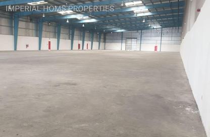 Warehouse - Studio - 2 Bathrooms for rent in Umm Al Thuoob - Umm Al Quwain