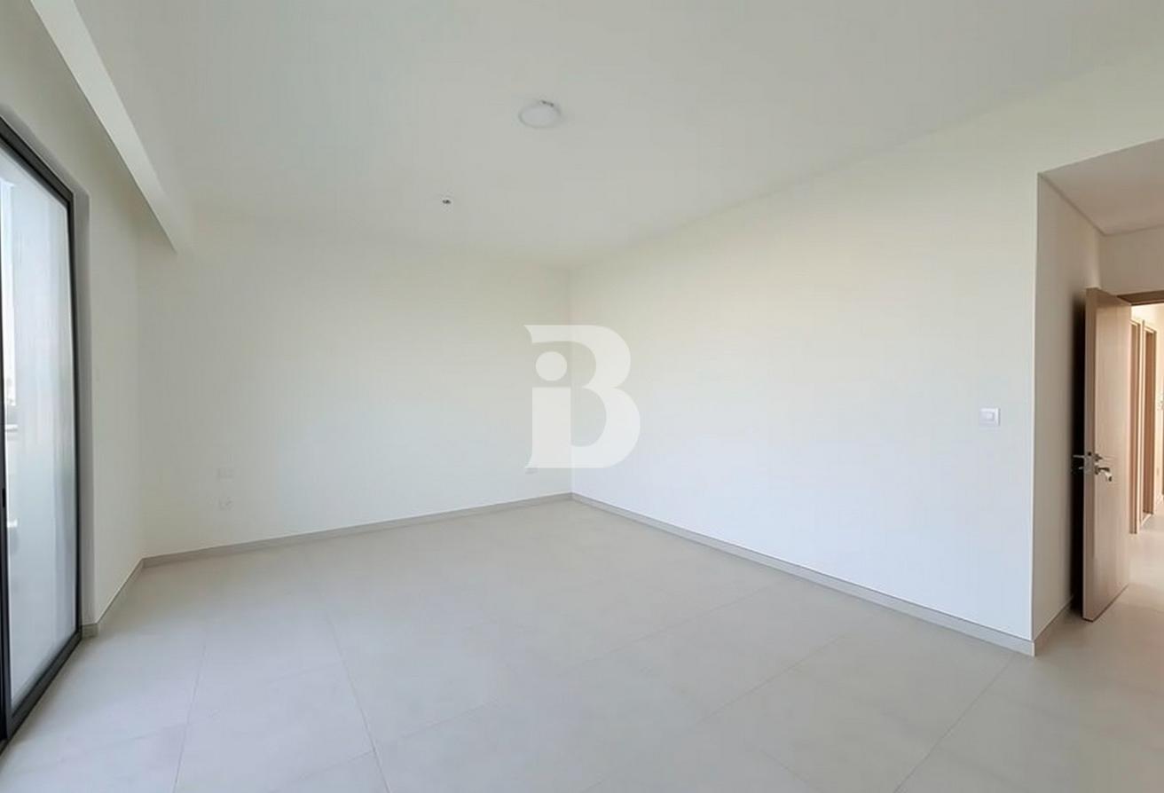 Exclusive Living: 4BR Villa with Rooftop Terrace photo 4