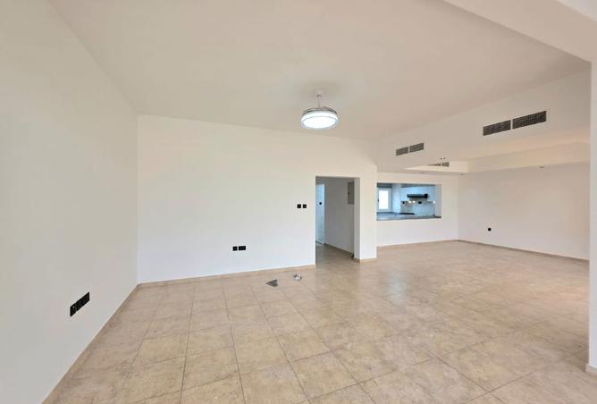 141897372 - Property Image 3