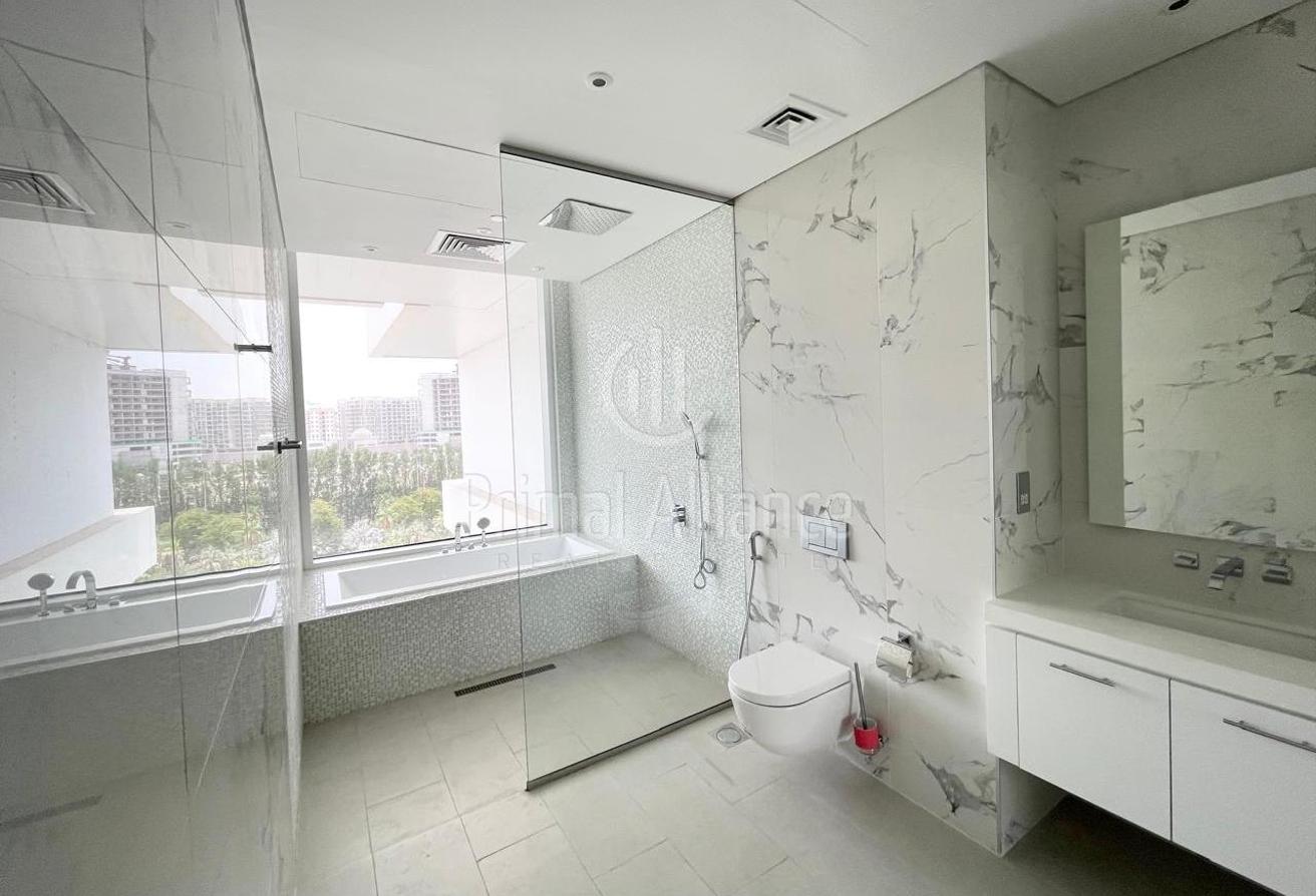 Contemporary 2 BR | Spacious | Green Community photo 14