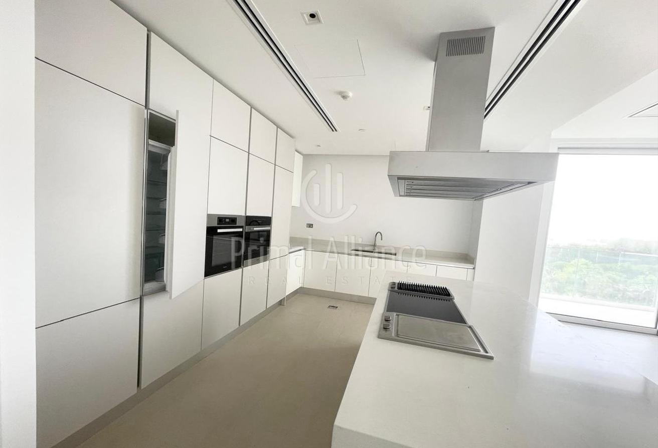 Contemporary 2 BR | Spacious | Green Community photo 6
