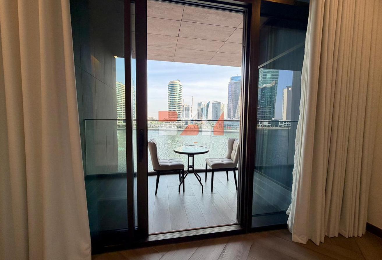Rare 3BR Duplex | Waterfront | Offers Welcome photo 9
