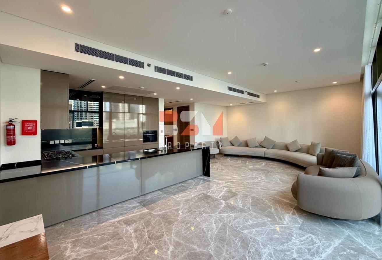 Rare 3BR Duplex | Waterfront | Offers Welcome photo 2