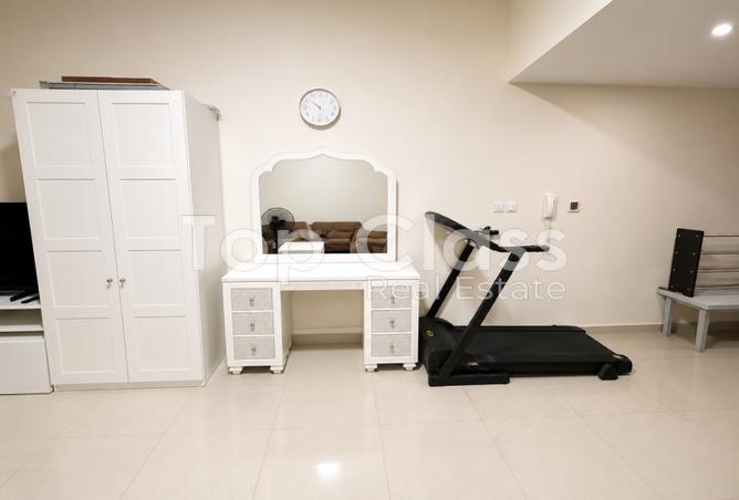 127028911 - Property Image 2