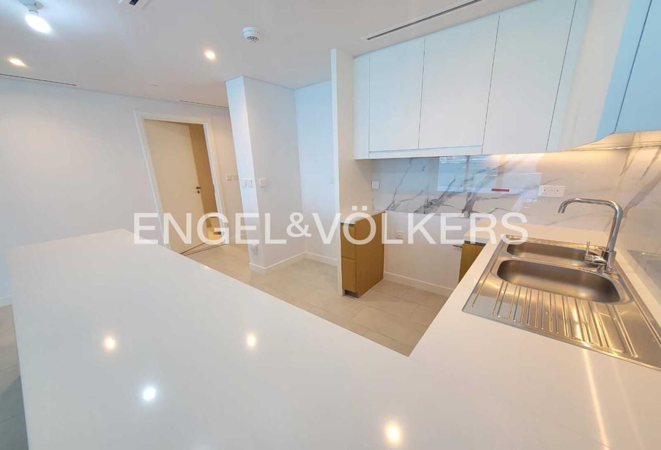 Sea & Ain View | Private Beach | Unfurnished photo 5