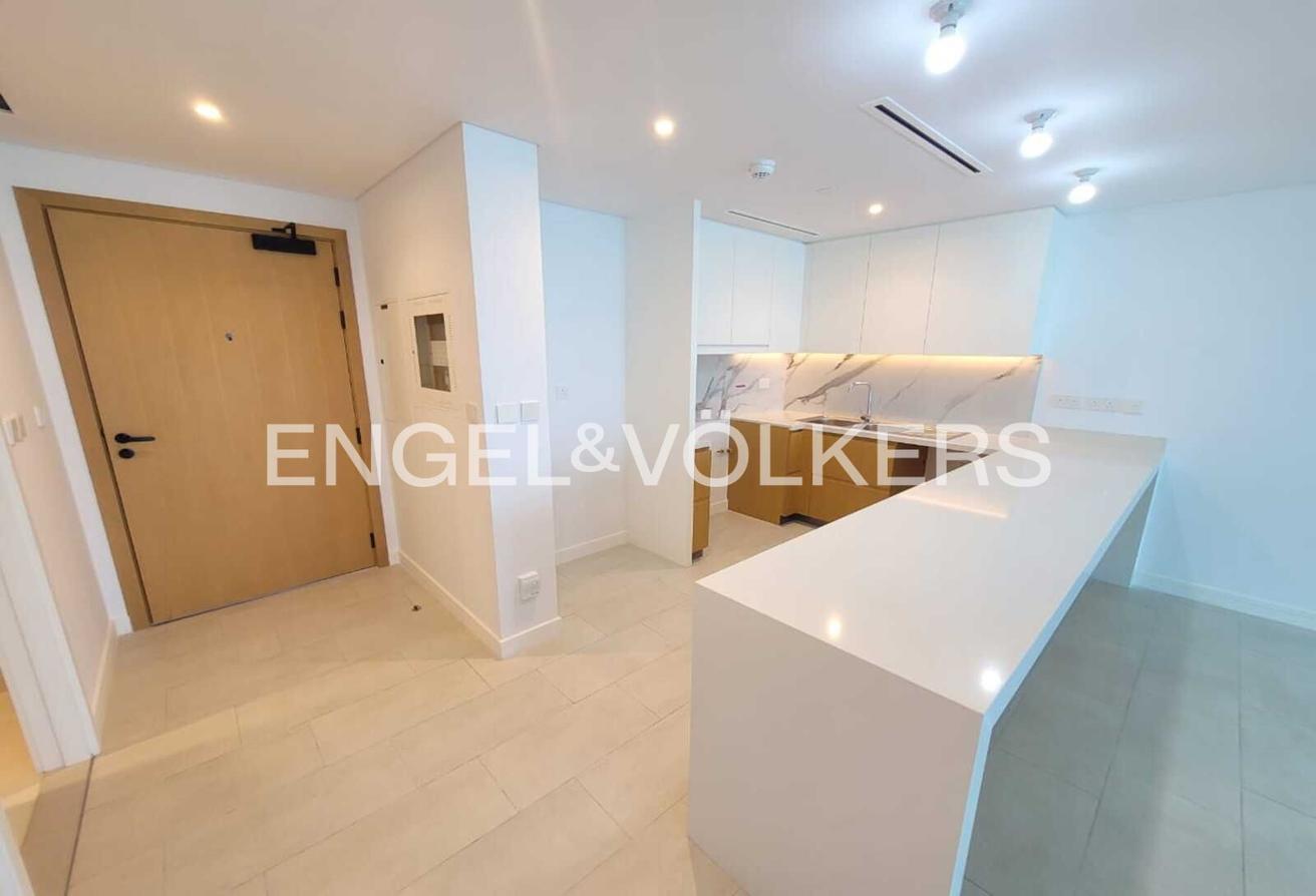Sea & Ain View | Private Beach | Unfurnished photo 4