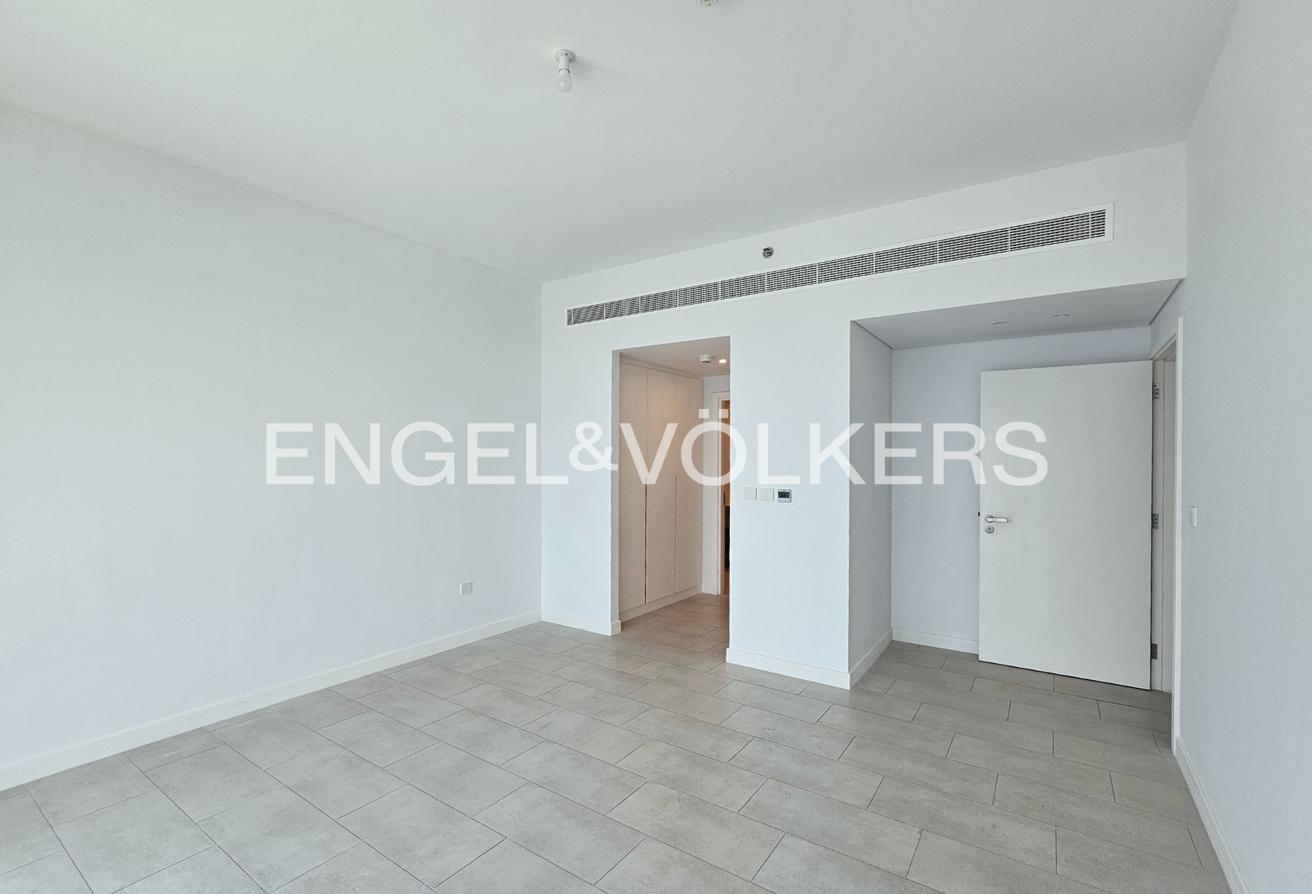 Sea & Ain View | Private Beach | Unfurnished photo 6