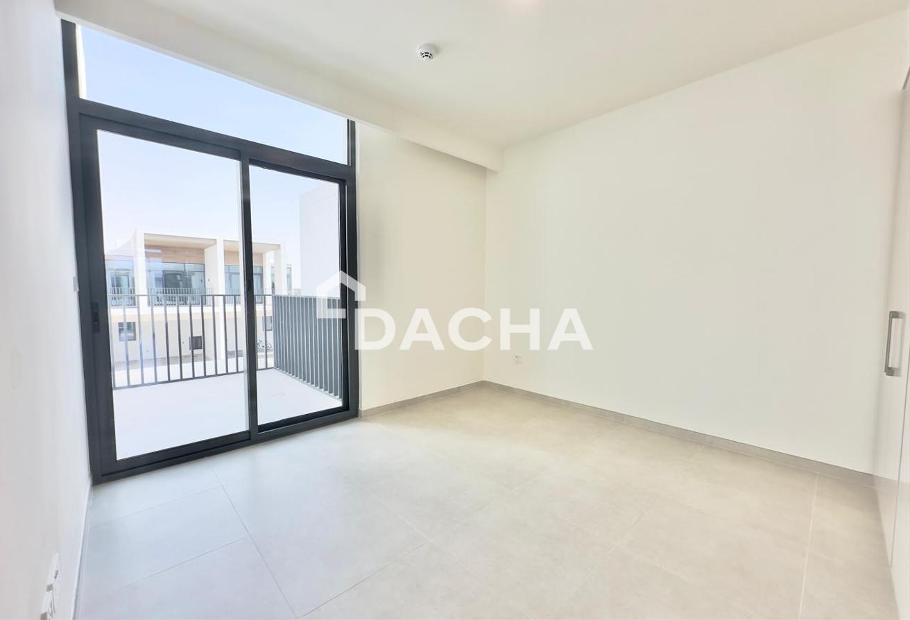 Spacious Layout | Vacant | Close To Key Amenities photo 9