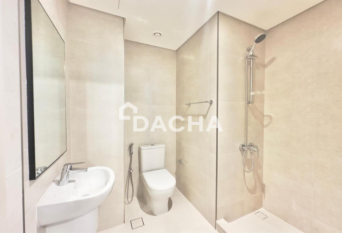 Spacious Layout | Vacant | Close To Key Amenities photo 8