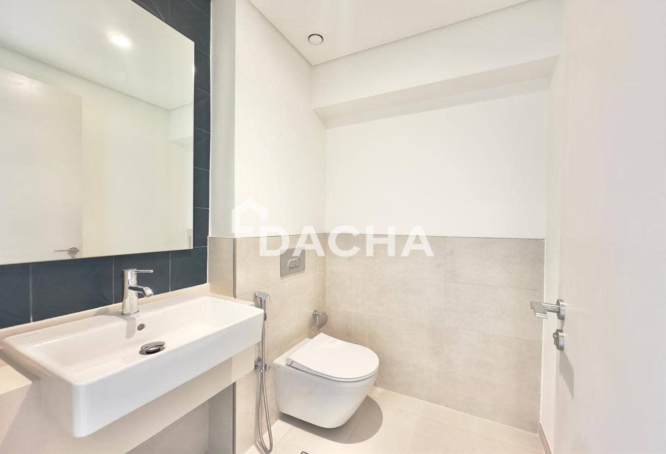 Spacious Layout | Vacant | Close To Key Amenities photo 6