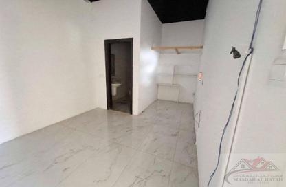 Shop - Studio - 1 for rent in Al Nada Tower - Al Nahda - Sharjah