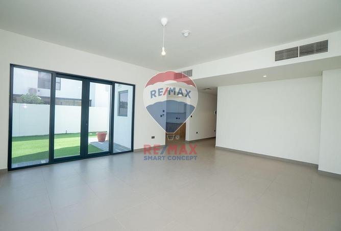 98257194 - Property Image 2